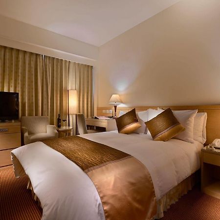 Gala Hotel Тайпей Екстериор снимка