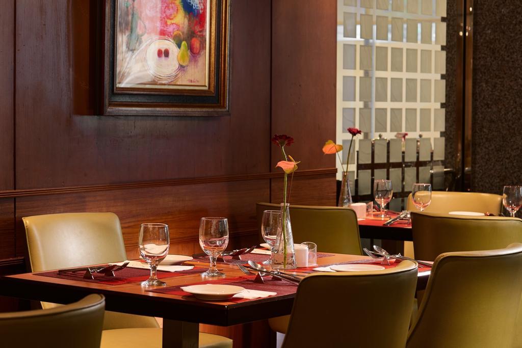 Gala Hotel Тайпей Екстериор снимка