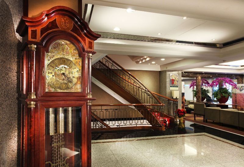Gala Hotel Тайпей Екстериор снимка