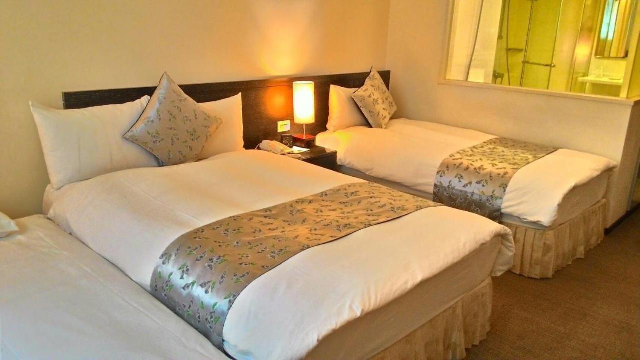 Gala Hotel Тайпей Екстериор снимка